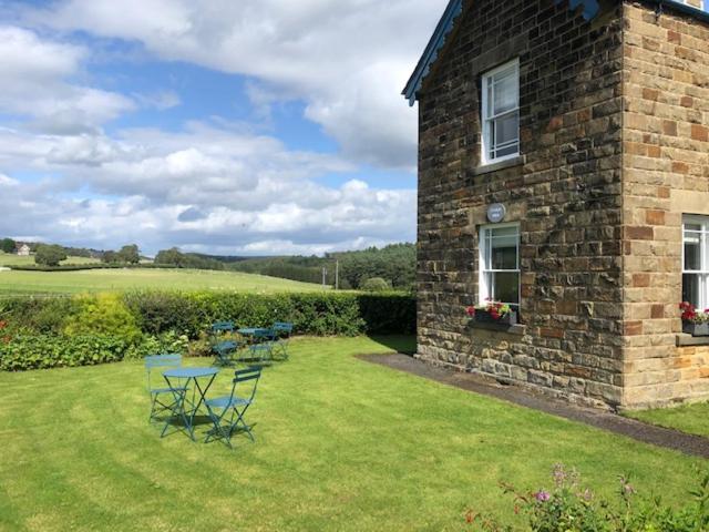 Hassop Station Apartment On The Monsal Trail Bakewell Kültér fotó