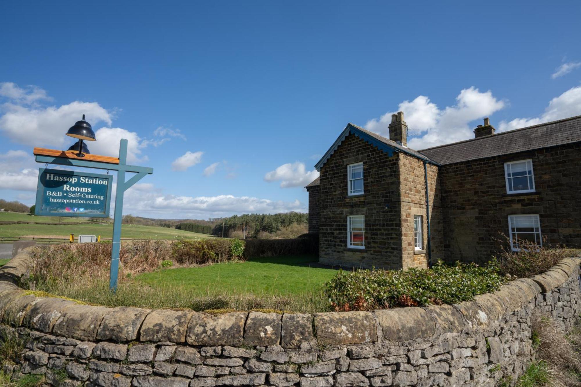 Hassop Station Apartment On The Monsal Trail Bakewell Kültér fotó
